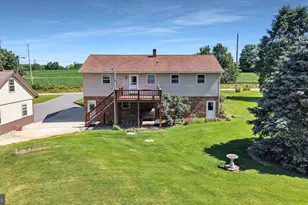 722 Canal Rd, Womelsdorf, PA 19567 - Photo 8