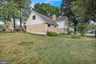 2203 Burkey Dr, Wyomissing, PA 19610 - Photo 40