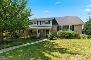 1100 Lilac Ln, Reading, PA 19609 - Photo 1