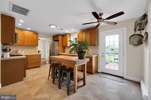 4 Sunset Dr, Douglassville, PA 19518 - Photo 12