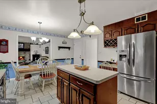 1727 Colony Dr, Reading, PA 19610 - Photo 14
