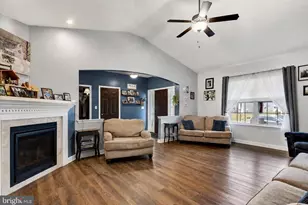 113 Sianna Cir, Wernersville, PA 19565 - Photo 8