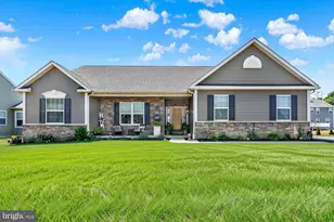 113 Sianna Cir, Wernersville, PA 19565 - Photo 1