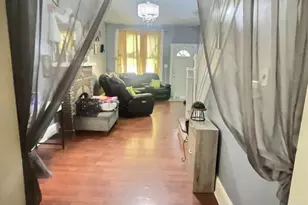 829 N 11th St, Reading, PA 19604 - Photo 2