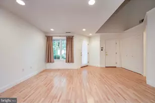 524 Oak Hill Ln, Wyomissing, PA 19610 - Photo 6