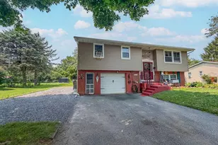 108 Maple Dr, Morgantown, PA 19543 - Photo 1