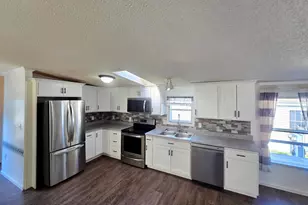 113 White Pine Ave, Hamburg, PA 19526 - Photo 6
