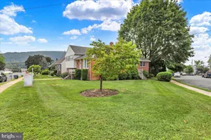 216 Prospect Ave, Reading, PA 19611 - Photo 4