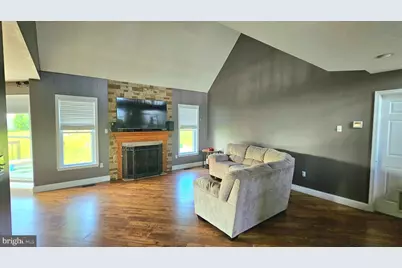 302 Chris Drive, Lenhartsville, PA 19534 - Photo 6