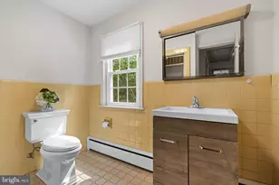 28 W 2nd St, Boyertown, PA 19512 - Photo 34
