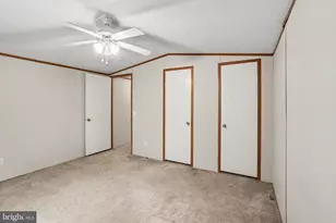 2461 Elizabeth Ave, Temple, PA 19560 - Photo 16