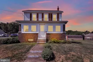 1153 Old Fritztown Rd, Reading, PA 19608 - Photo 2