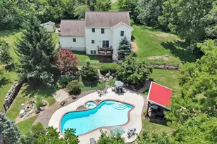 21 Spring Meadow Ln, Reading, PA 19606 - Photo 4