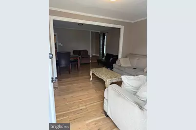 36 Philadelphia Avenue, Reading, PA 19607 - Photo 2