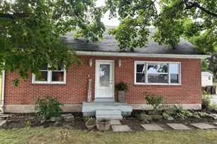 639 Chestnut St, Bally, PA 19503 - Photo 2