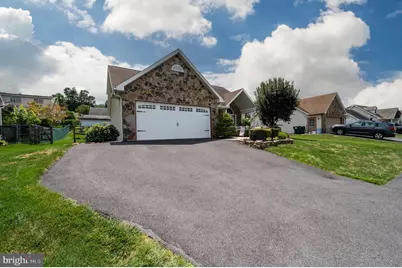 128 Hill Road, Blandon, PA 19510 - Photo 2