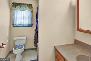 246 Sand Hill Rd, Fleetwood, PA 19522 - Photo 40