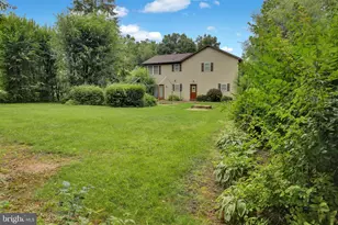 246 Sand Hill Rd, Fleetwood, PA 19522 - Photo 6