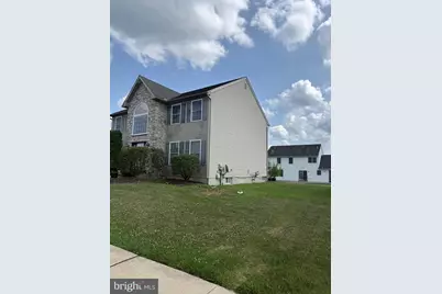 215 N Sandy Lane, Sinking Spring, PA 19608 - Photo 2