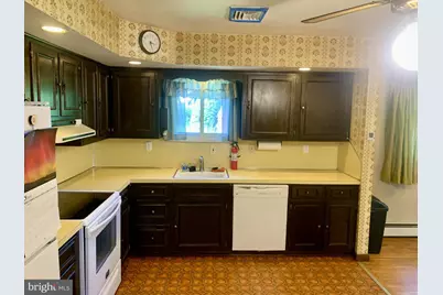 737 Girard Avenue, Hamburg, PA 19526 - Photo 8
