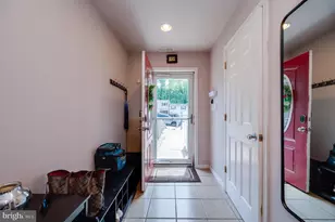 832 Woodchuck Ln, Reading, PA 19606 - Photo 4