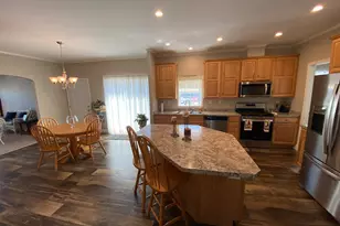 47 Daphne Ct, Douglassville, PA 19518 - Photo 6
