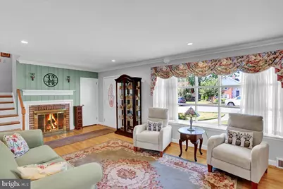 805 Jerome Place, West Lawn, PA 19609 - Photo 4