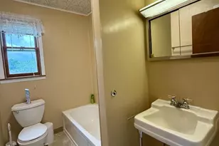 29 Elm Ave, Temple, PA 19560 - Photo 10