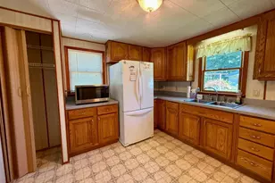 29 Elm Ave, Temple, PA 19560 - Photo 6