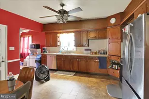 1101 Elizabeth Ave, Reading, PA 19605 - Photo 8