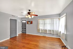 308 Newport Ave, Reading, PA 19611 - Photo 6