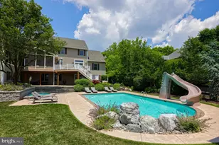 42 Timberline Dr, Wyomissing, PA 19610 - Photo 4