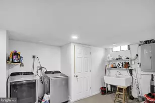 425 Centre St, Reading, PA 19605 - Photo 16