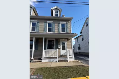 117 N Robeson Street, Robesonia, PA 19551 - Photo 2