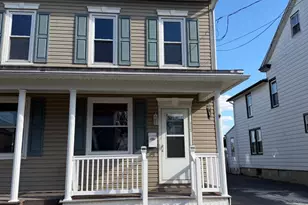 117 N Robeson St, Robesonia, PA 19551 - Photo 2
