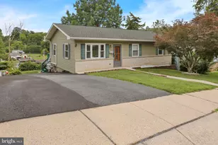 134 Gerald Ave, Reading, PA 19607 - Photo 2