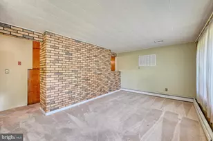 504 San Mateo Ln, Temple, PA 19560 - Photo 6