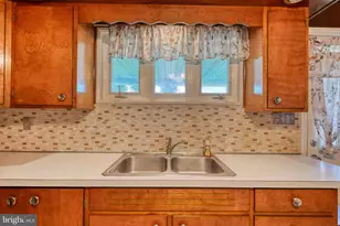 504 San Mateo Ln, Temple, PA 19560 - Photo 10