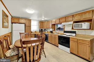 33 N Richmond St, Fleetwood, PA 19522 - Photo 16