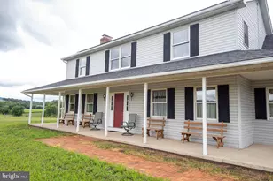 39 Mountain Rd, Kempton, PA 19529 - Photo 2