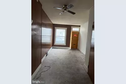 320 Miller Street, Reading, PA 19602 - Photo 2