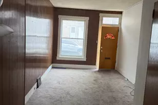 320 Miller St, Reading, PA 19602 - Photo 2