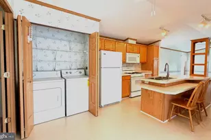 1067 Sage Ave, Reading, PA 19605 - Photo 16