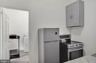 833 Green St, Reading, PA 19601 - Photo 6