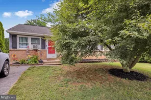217 Smokering Dr, Robesonia, PA 19551 - Photo 2