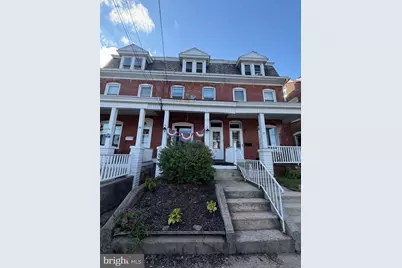 27 S Chestnut Street, Boyertown, PA 19512 - Photo 1