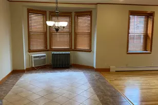 2223 Noble St, Reading, PA 19609 - Photo 8