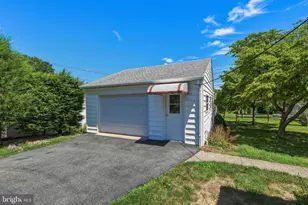 1136 Broadway Blvd, Reading, PA 19607 - Photo 34