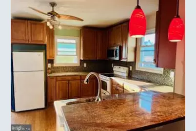 533 N Reading Avenue, Boyertown, PA 19512 - Photo 2