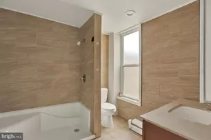 526 N 10th St, Reading, PA 19604 - Photo 16